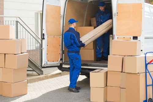Moving truck service for homes and flats in Maida Hill