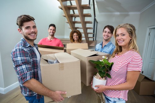 Packing and loading support for a local move in Maida Hill